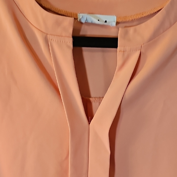 Elegant Peach Women's Blouse - Picture 5 of 8
